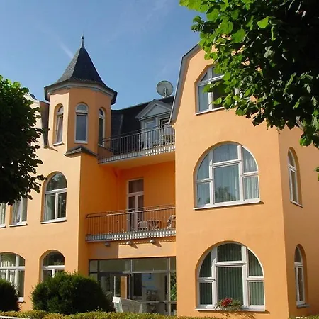 斯特拉多斯别墅酒店 * 塞巴特黑灵斯多夫